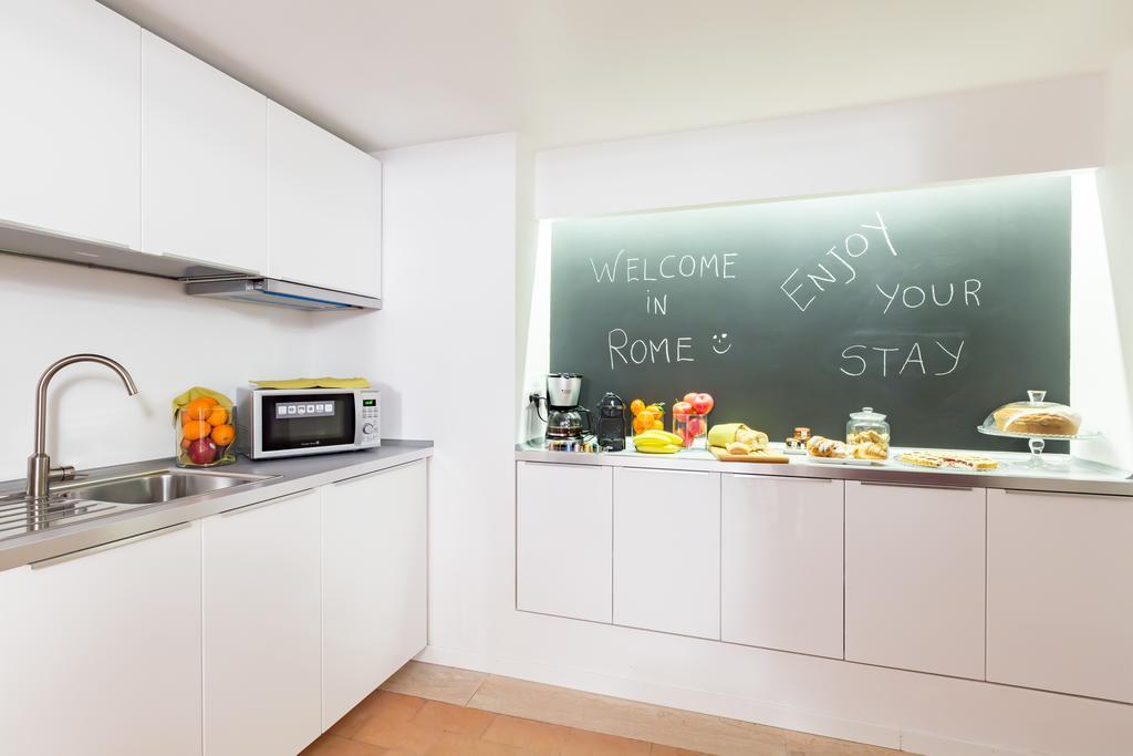 Cancelleria Comfort Rome